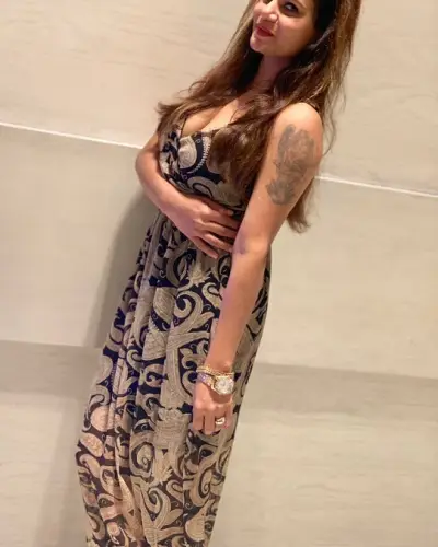 Virpur Escort